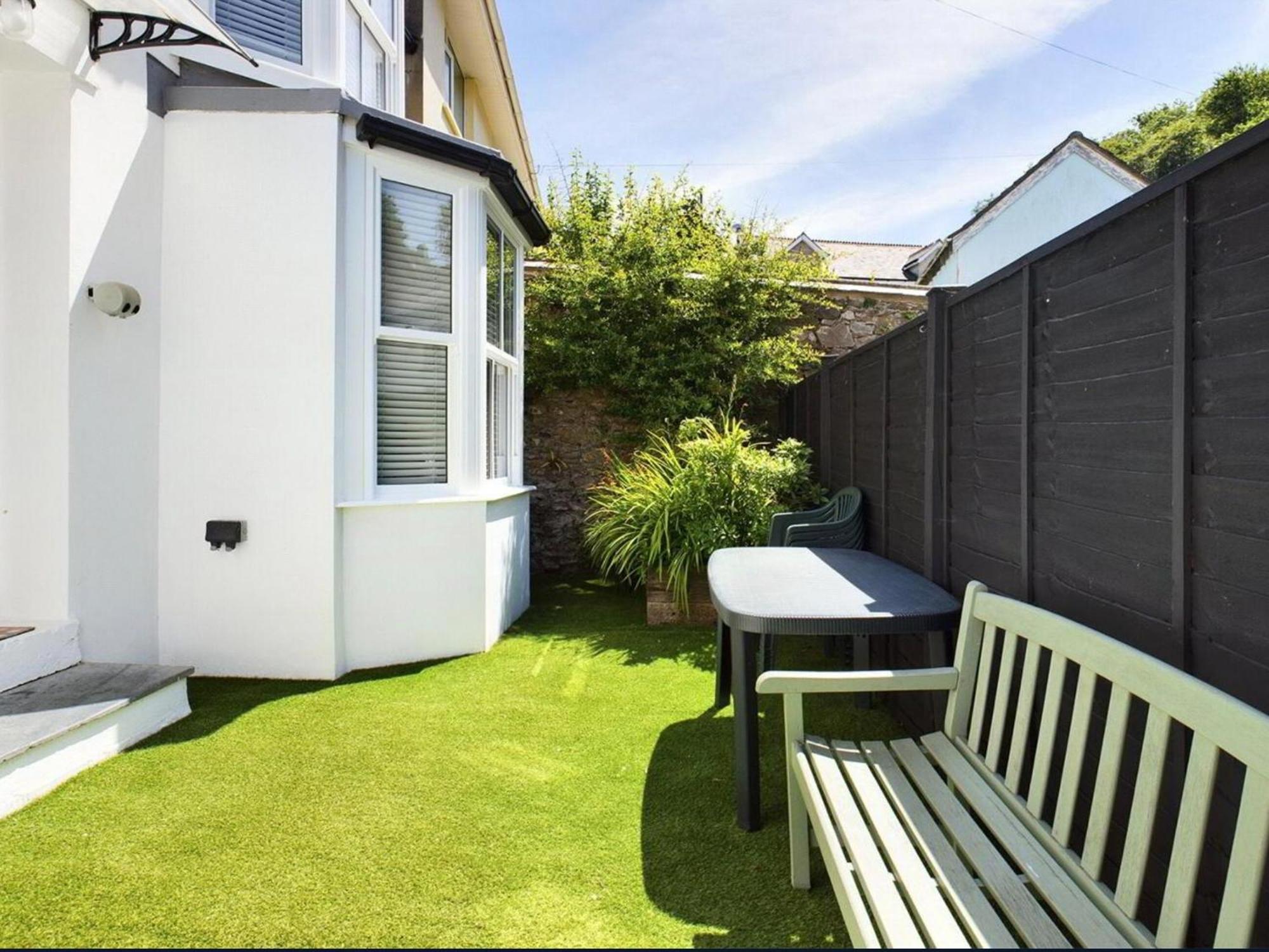 Sunset Villa Combe Martin Exterior photo
